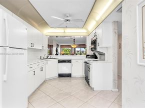 7536 Fairfax Dr 205, Tamarac FL 33321