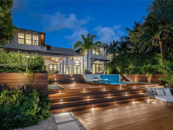 4241 Palm Ln, Miami FL 33137