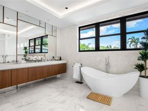 4241 Palm Ln, Miami FL 33137