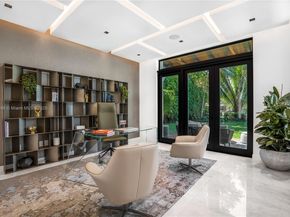 4241 Palm Ln, Miami FL 33137