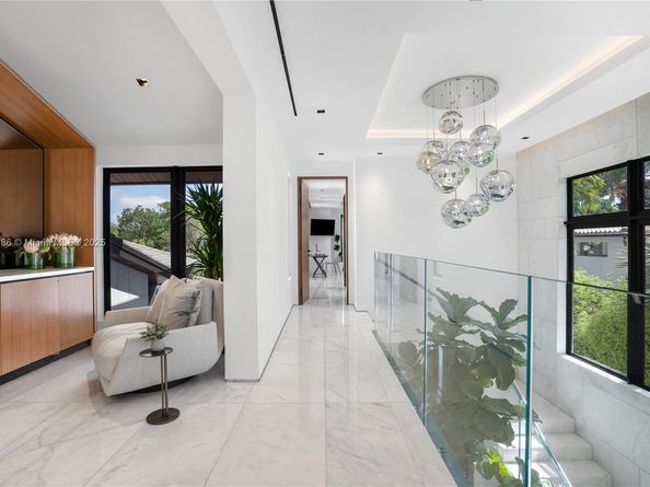 4241 Palm Ln, Miami FL 33137