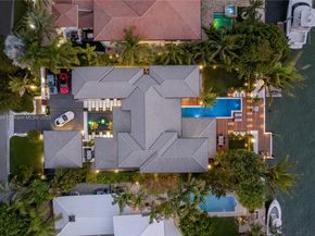 4241 Palm Ln, Miami FL 33137