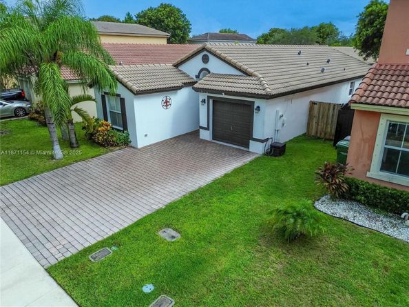 1912 SE 14th St, Homestead FL 33035
