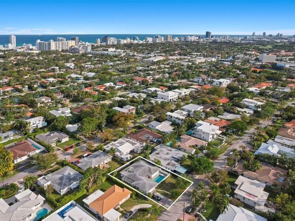 4525 N Jefferson Ave, Miami Beach FL 33140