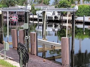 631 SE 5th Ter, Pompano Beach FL 33060