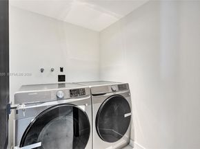 3530 Mystic Pointe Dr 415, Aventura FL 33180