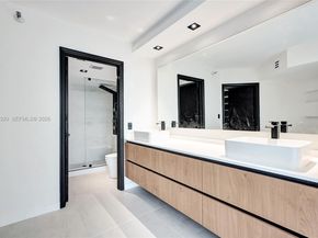 3530 Mystic Pointe Dr 415, Aventura FL 33180