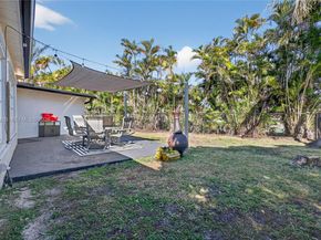 9401 NW 81st Ct, Tamarac FL 33321