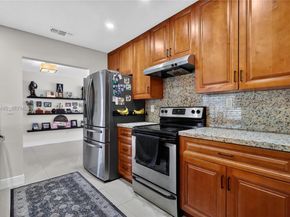 9401 NW 81st Ct, Tamarac FL 33321