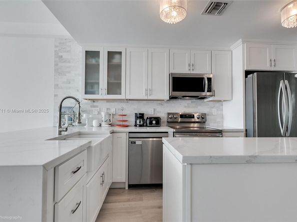 6580 Indian Creek Dr 304, Miami Beach FL 33141