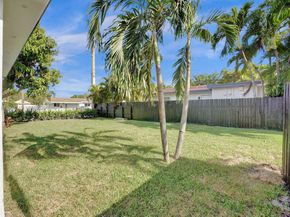 3661 NE 8th Ave, Oakland Park FL 33334