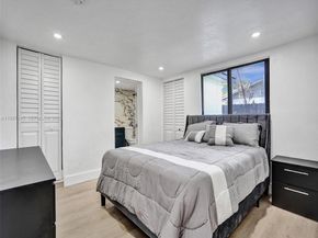 3661 NE 8th Ave, Oakland Park FL 33334