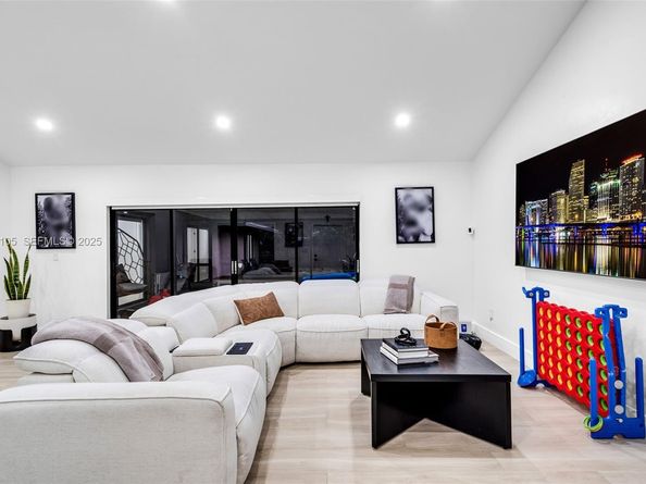 10380 SW 49th Pl, Cooper City FL 33328