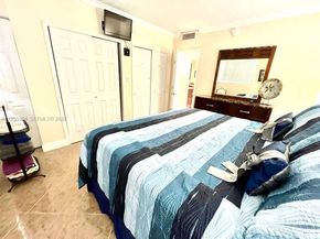 3801 S Ocean Dr 2C, Hollywood FL 33019