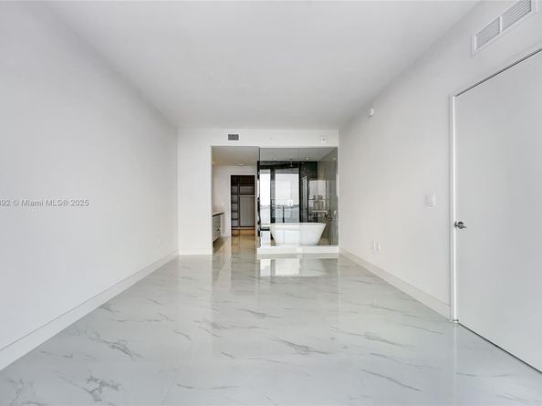 700 NE 24th Street 2901, Miami FL 33137