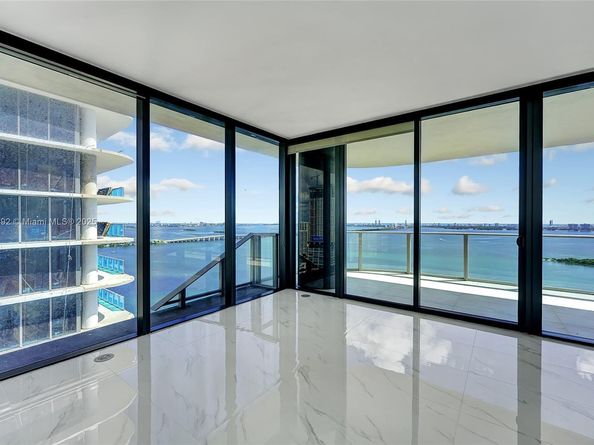 700 NE 24th Street 2901, Miami FL 33137