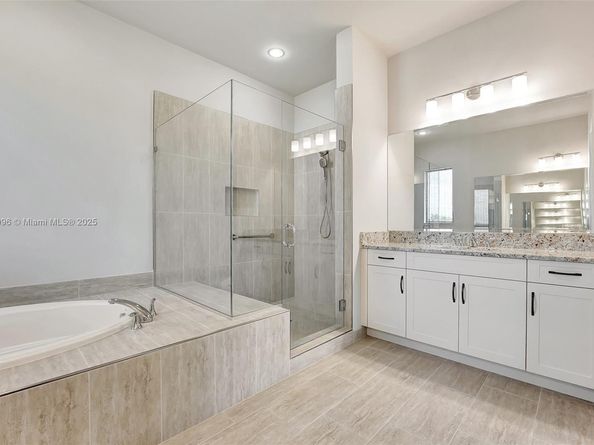 17130 Magnolia Estates Dr, Southwest Ranches FL 33331