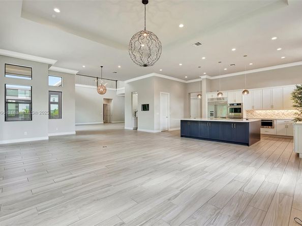 17130 Magnolia Estates Dr, Southwest Ranches FL 33331