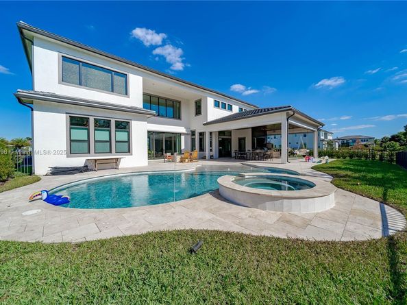 17130 Magnolia Estates Dr, Southwest Ranches FL 33331