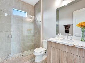 17130 Magnolia Estates Dr, Southwest Ranches FL 33331