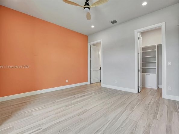 17130 Magnolia Estates Dr, Southwest Ranches FL 33331