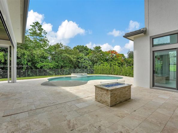 17130 Magnolia Estates Dr, Southwest Ranches FL 33331