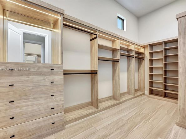 17130 Magnolia Estates Dr, Southwest Ranches FL 33331