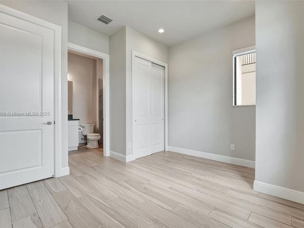 17130 Magnolia Estates Dr, Southwest Ranches FL 33331