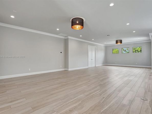 17130 Magnolia Estates Dr, Southwest Ranches FL 33331