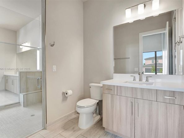 17130 Magnolia Estates Dr, Southwest Ranches FL 33331