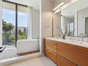 3581 E Glencoe St 309, Miami FL 33133