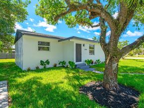 4390 NW 171st St, Miami Gardens FL 33055