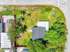 4390 NW 171st St, Miami Gardens FL 33055