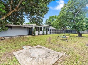 6791 SW 10th Ct, Pembroke Pines FL 33023