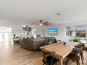 6791 SW 10th Ct, Pembroke Pines FL 33023