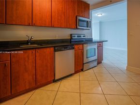 401 69th St 609, Miami Beach FL 33141