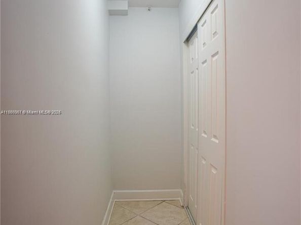 401 69th St 609, Miami Beach FL 33141