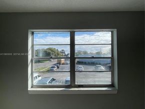 13685 NE 10th Ave 210, North Miami FL 33161