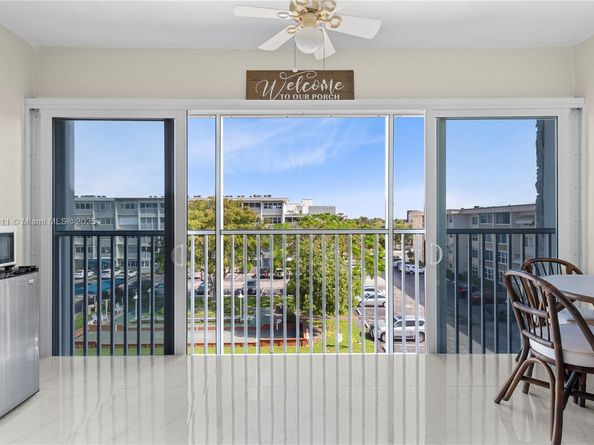 329 SE 3rd St 405P, Hallandale Beach FL 33009