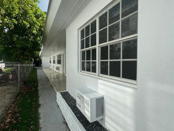 Undisclosed Address #A11895367, Miami Beach FL 33141