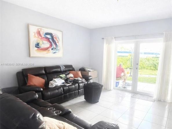 13715 Kendale Lakes Cir A116, Miami FL 33183