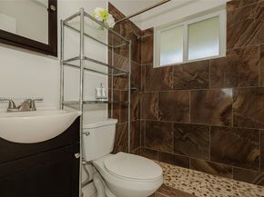 2524 Hayes St 9, Hollywood FL 33020