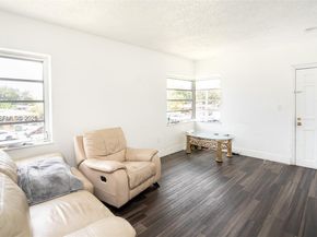 2331 NW 14th St, Miami FL 33125