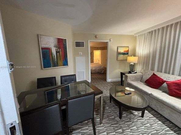2670 E Sunrise Blvd 302, Fort Lauderdale FL 33304