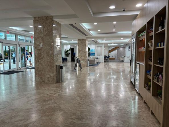 2670 E Sunrise Blvd 302, Fort Lauderdale FL 33304
