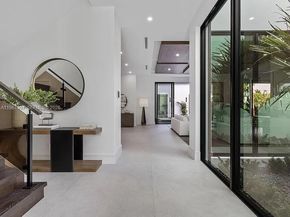 123 Murray Rd, West Palm Beach FL 33405