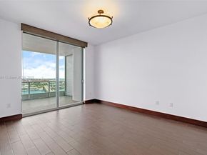 900 Biscayne Blvd 3502, Miami FL 33132