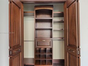 900 Biscayne Blvd 3502, Miami FL 33132