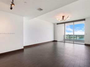900 Biscayne Blvd 3502, Miami FL 33132