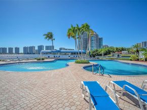 3530 Mystic Pointe Dr 2907, Aventura FL 33180